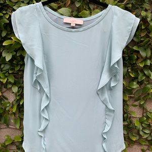 LOFT | XS Flutter Sleeve Blouse